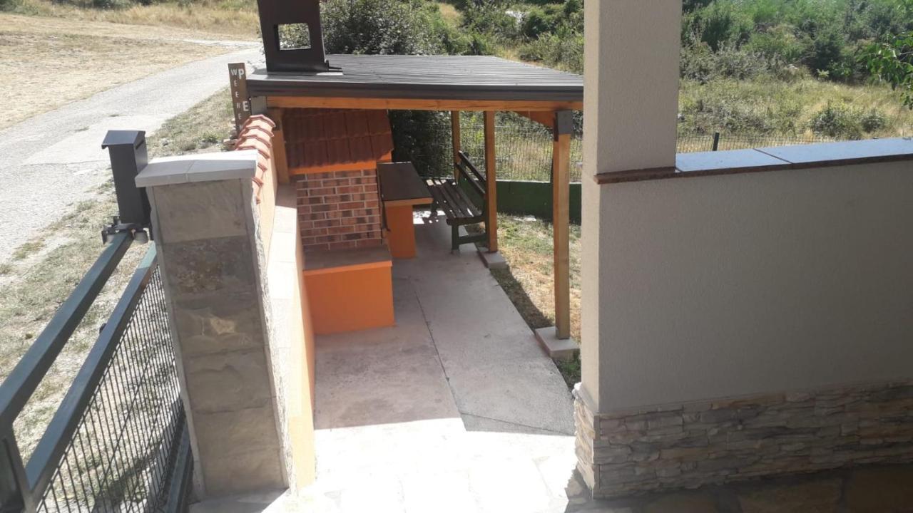 Вілла Weekend House Petar Lusnic Екстер'єр фото