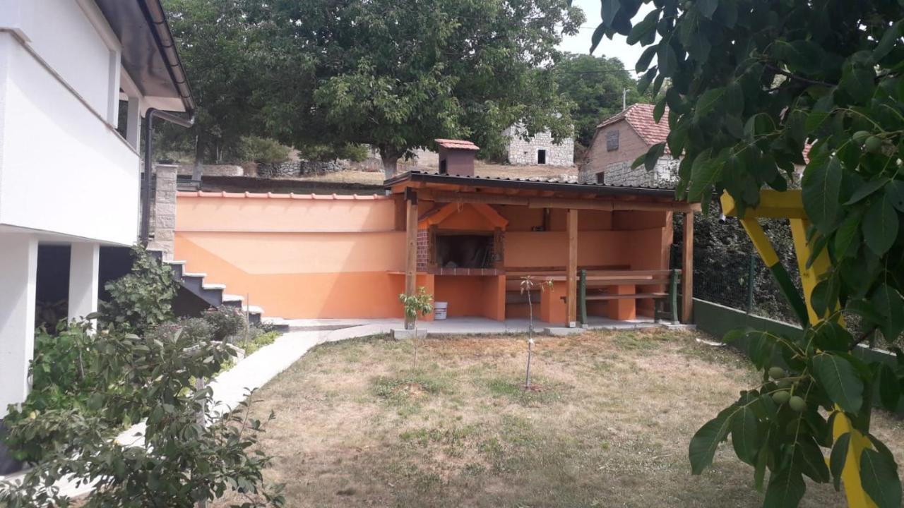 Вілла Weekend House Petar Lusnic Екстер'єр фото